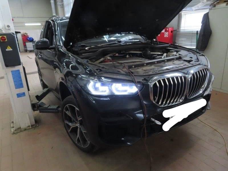 BMW X5 2021