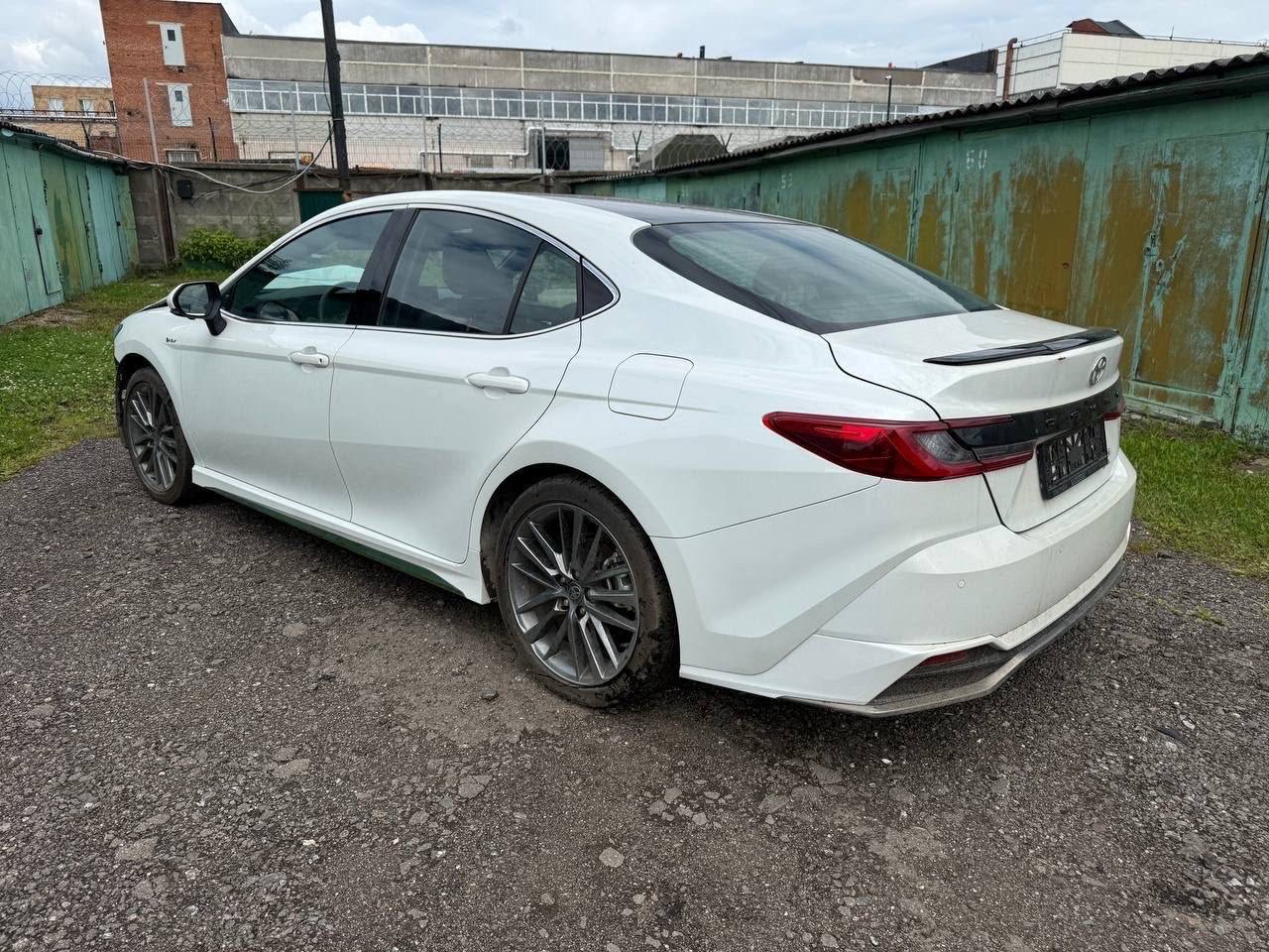 Toyota Camry 2025